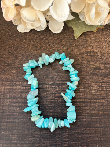 Natural Stone Chip Bracelet 7 inch Stretch-Amazonite