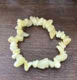 Natural Stone Chip Bracelet 7.5 Inch Stretch Jade