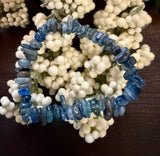 Natural Stone Chip Bracelet 7.5 inch Stretch-Blue Kyanite