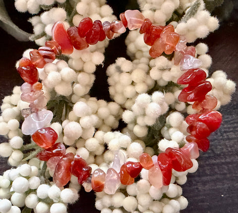Natural Stone Chip Bracelet 7.5 inch stretch-Carnelian